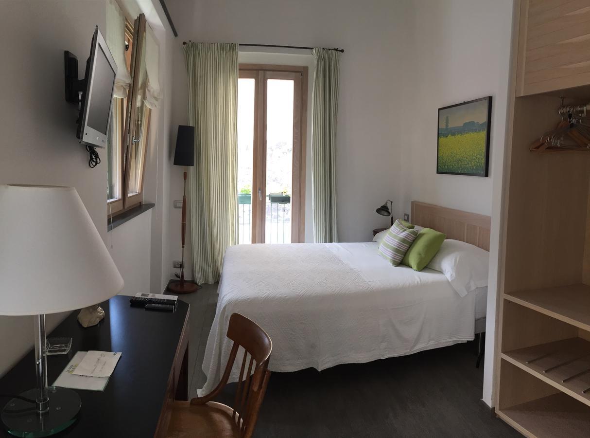 La Casa Di Andrea Relais Bed & Breakfast Monterosso al Mare Exterior photo